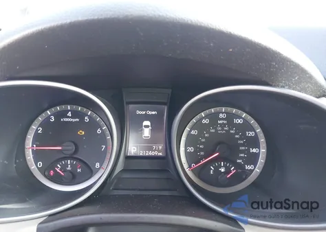 2014 Hyundai Santa Fe Sport 2.4L from USA, damaged, VIN 5XYZT3LBXEG172065